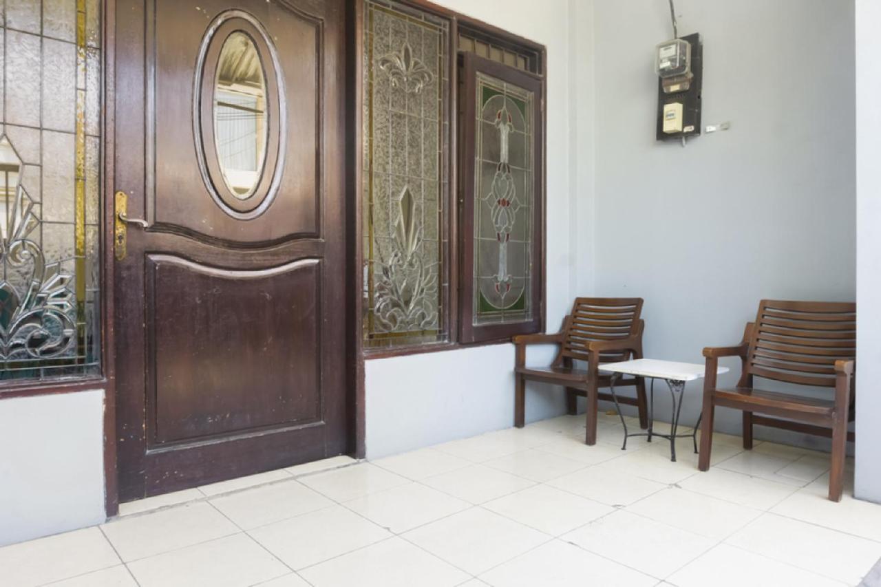 Reddoorz Near Widya Mandala University Surabaya Exterior foto